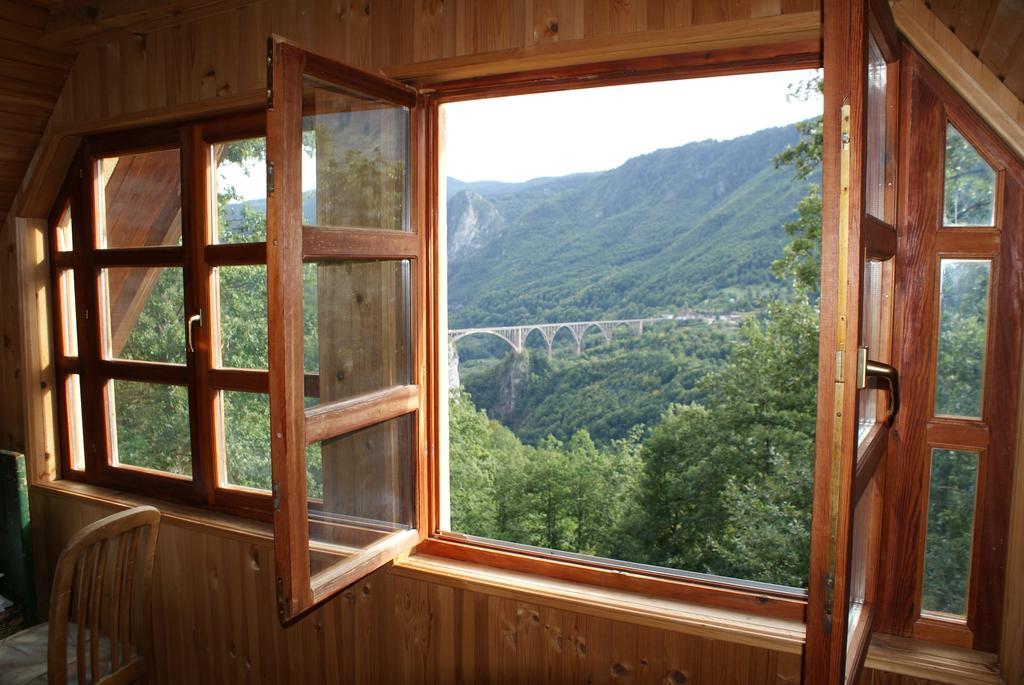 Guest House Tara Canyon Pljevlja Esterno foto